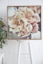 Load image into Gallery viewer, Janet - peony wall print